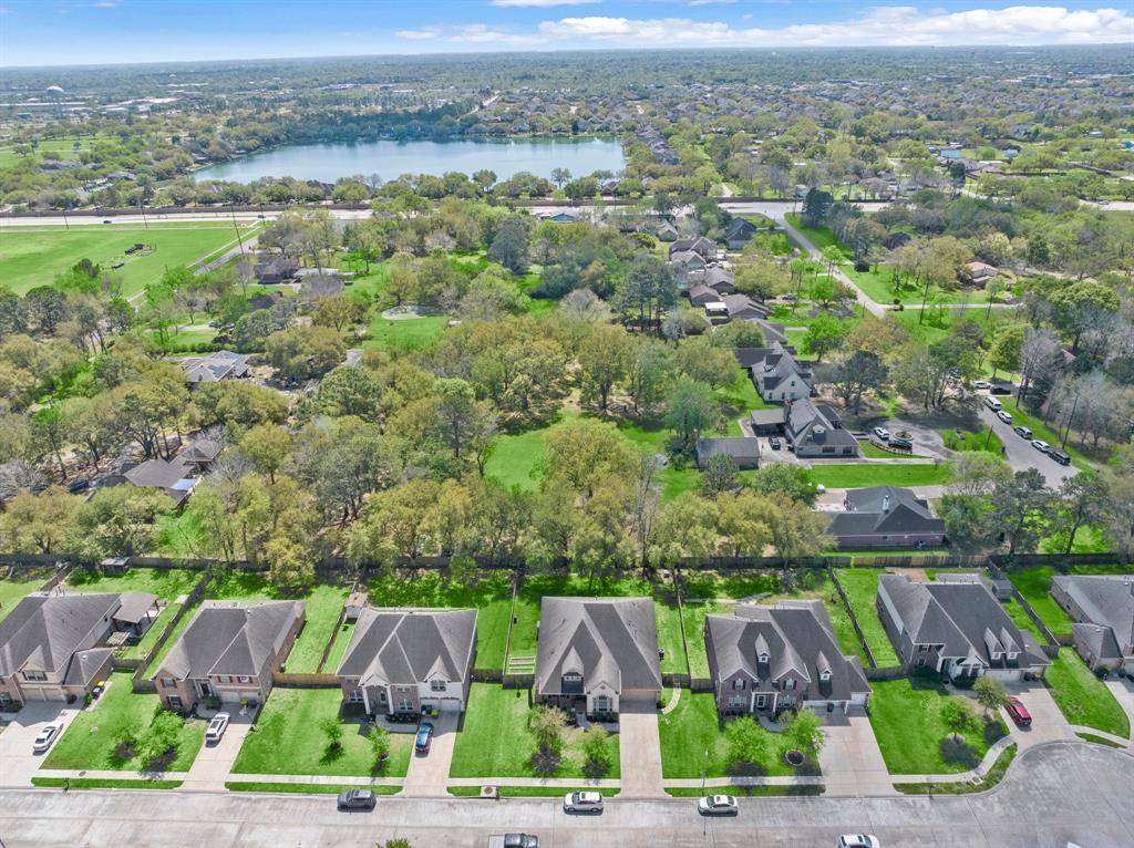 8922 Covington Estates Circle, Pearland, Texas image 33