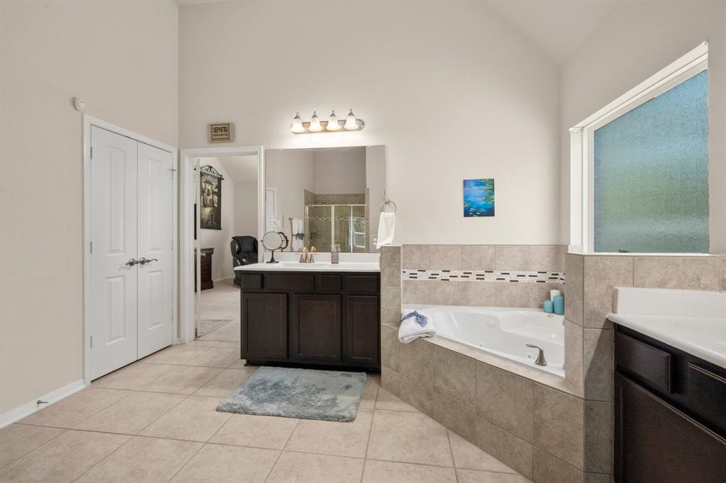 8922 Covington Estates Circle, Pearland, Texas image 24