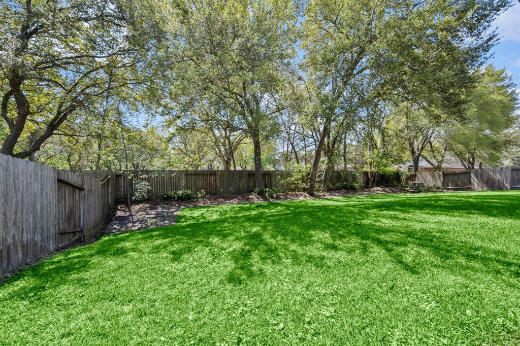 8922 Covington Estates Circle, Pearland, Texas image 28