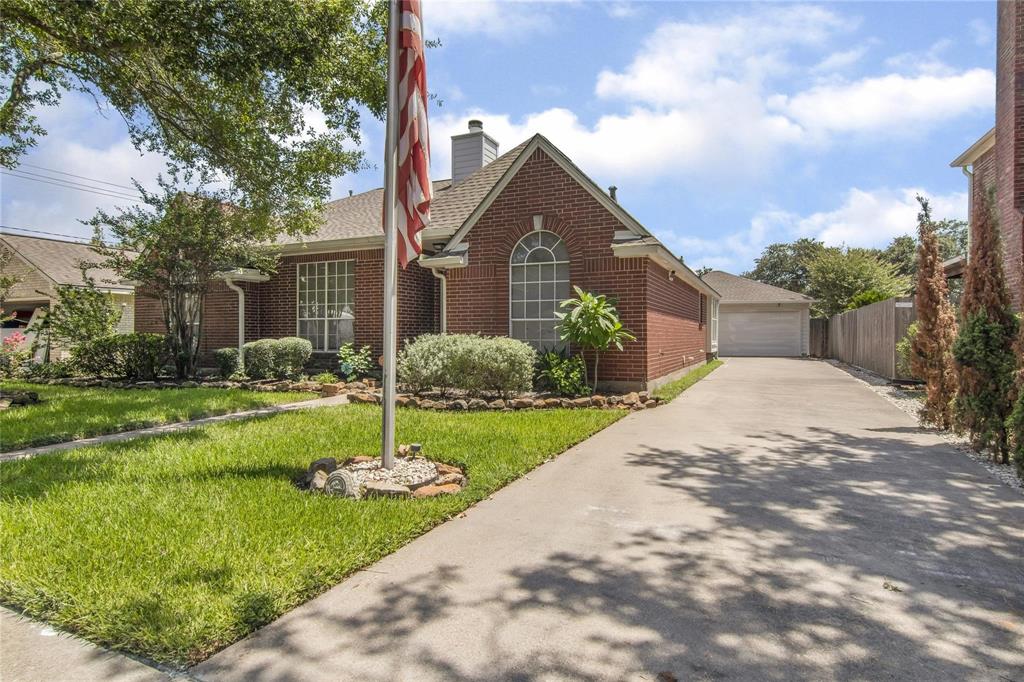 3305 Greenwood Place, Deer Park, Texas image 1