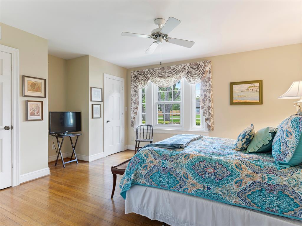 1920 Marguerite Street, Bay City, Texas image 13