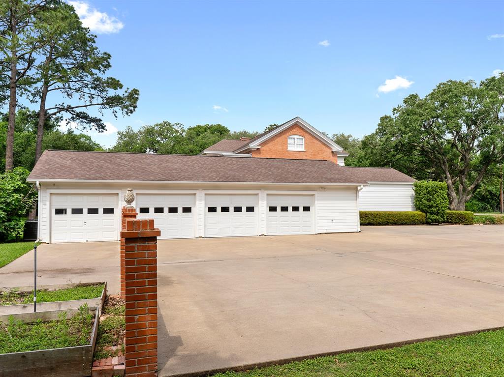 1920 Marguerite Street, Bay City, Texas image 35