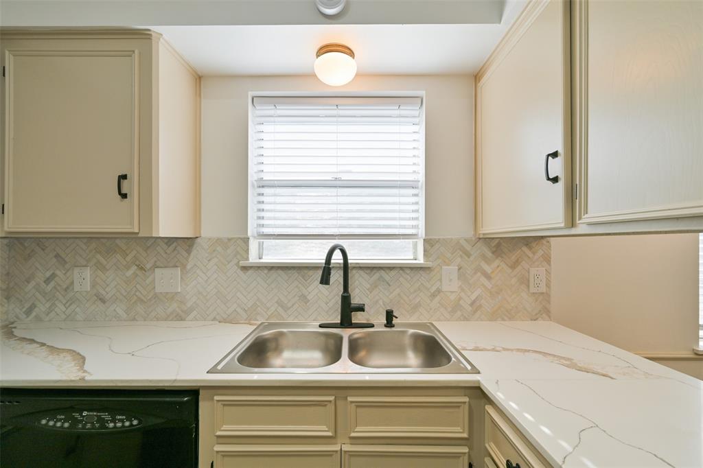 154 Camellia Street, Sugar Land, Texas image 14