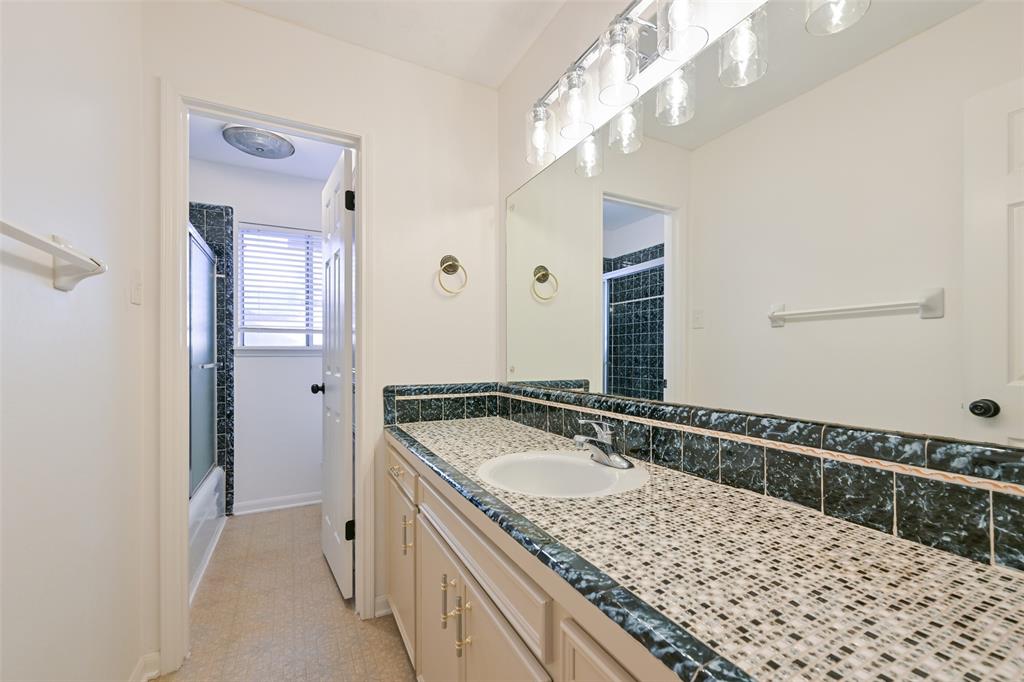154 Camellia Street, Sugar Land, Texas image 28