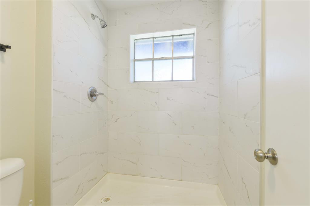 251 Saint Cloud Dr Dr, Friendswood, Texas image 19