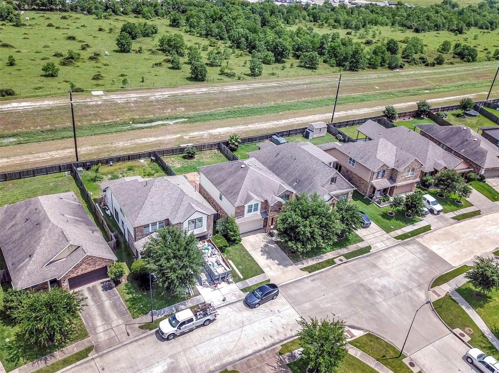 5439 Baronet Drive, Katy, Texas image 41