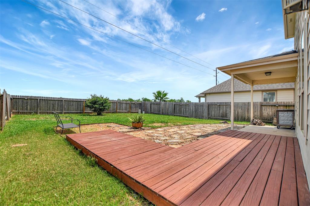 5439 Baronet Drive, Katy, Texas image 36
