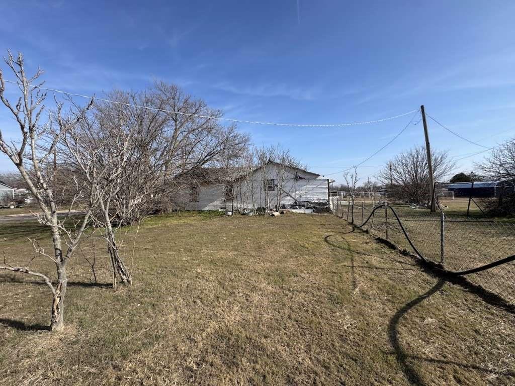 510 E Franklin Avenue, Electra, Texas image 2