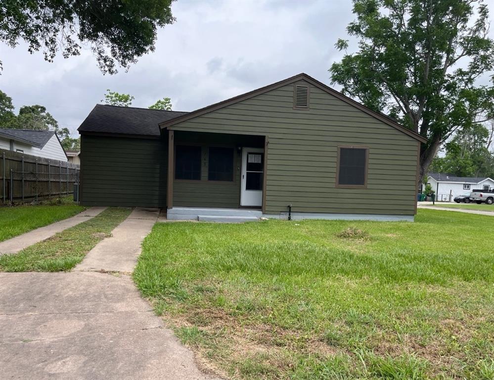 749 Lorrain Street, Angleton, Texas image 5