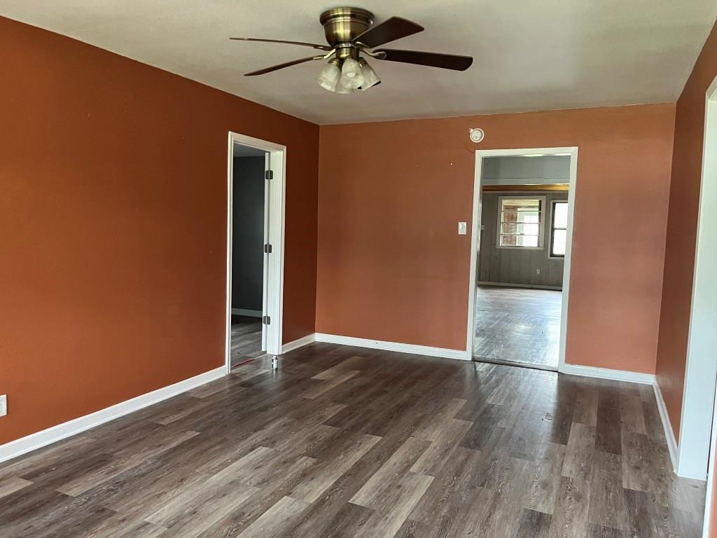 749 Lorrain Street, Angleton, Texas image 10