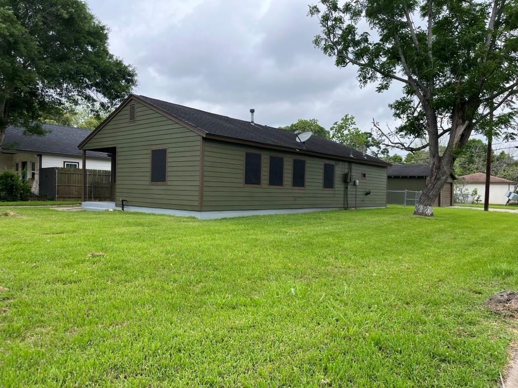 749 Lorrain Street, Angleton, Texas image 3