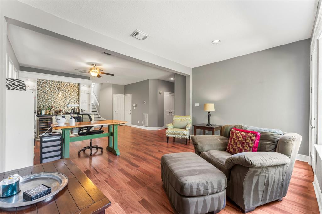 87 E Lakeridge Drive, The Woodlands, Texas image 32