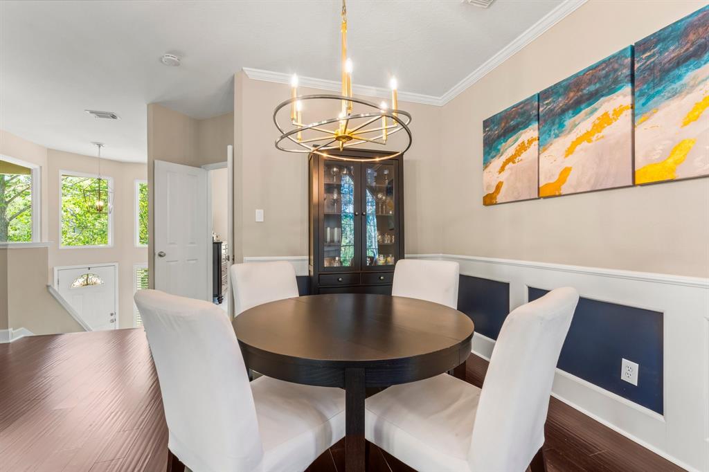 87 E Lakeridge Drive, The Woodlands, Texas image 8