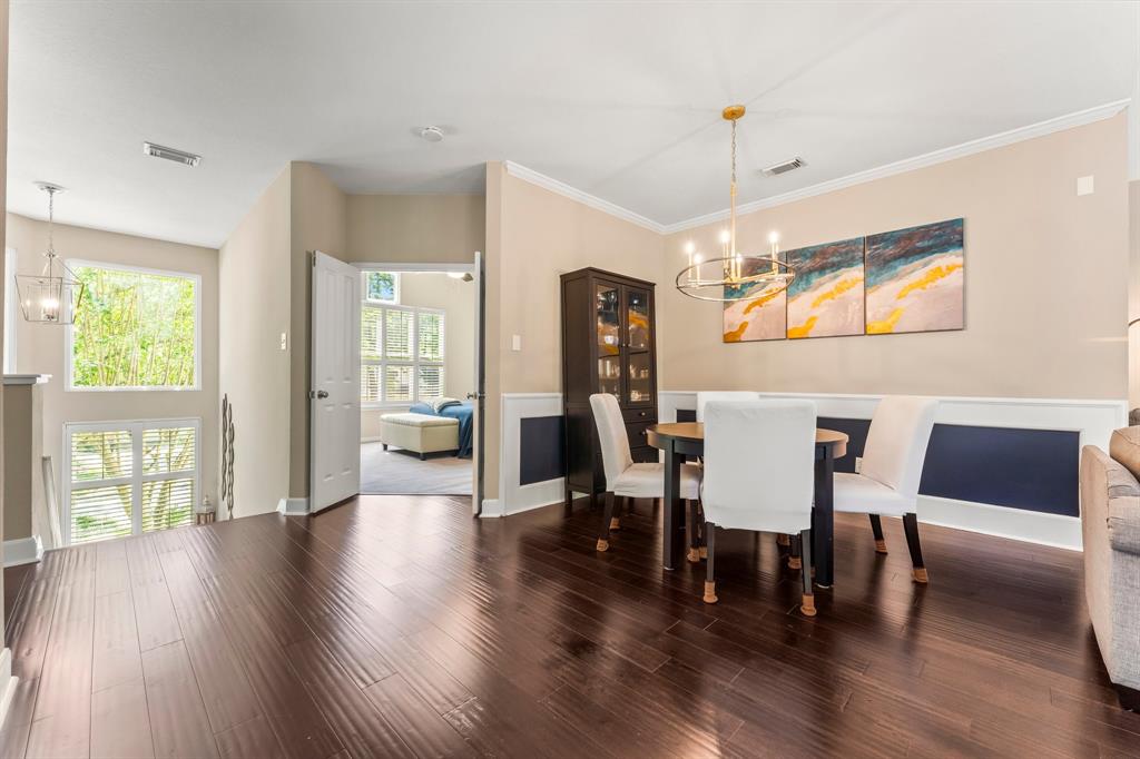 87 E Lakeridge Drive, The Woodlands, Texas image 7