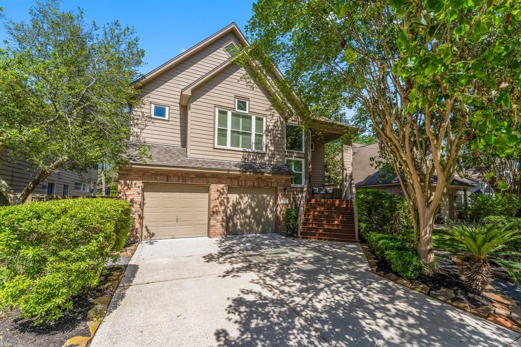 87 E Lakeridge Drive, The Woodlands, Texas image 2