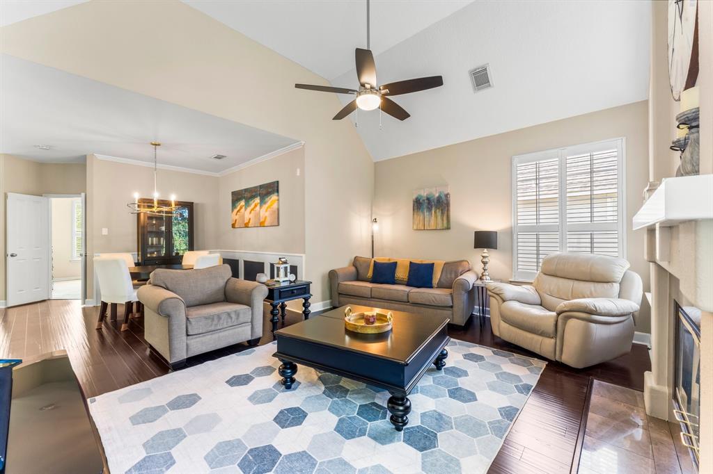 87 E Lakeridge Drive, The Woodlands, Texas image 17