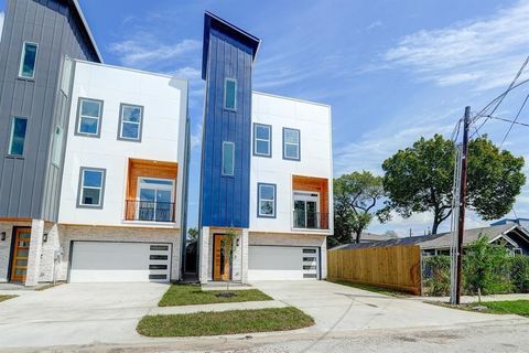 Single Family Residence in Houston TX 703 Boundary Street.jpg