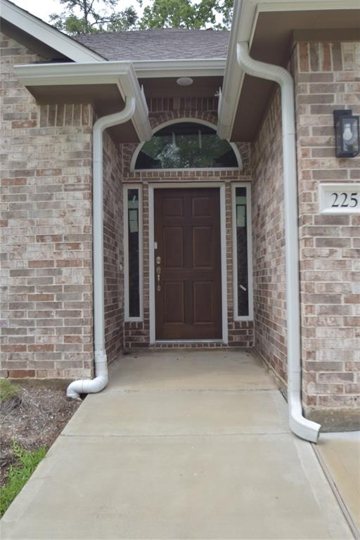 1460 River Oaks Drive, Huntsville, Texas image 1