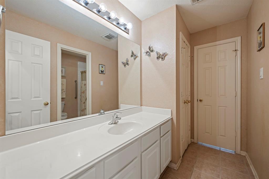 Spring, Texas 77382, United States, 3 Bedrooms Bedrooms, ,2 BathroomsBathrooms,Residential,Pending,130736