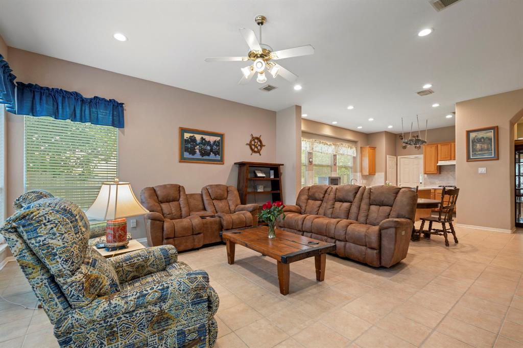 Spring, Texas 77382, United States, 3 Bedrooms Bedrooms, ,2 BathroomsBathrooms,Residential,Pending,130736