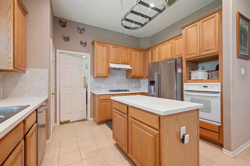 Spring, Texas 77382, United States, 3 Bedrooms Bedrooms, ,2 BathroomsBathrooms,Residential,Pending,130736