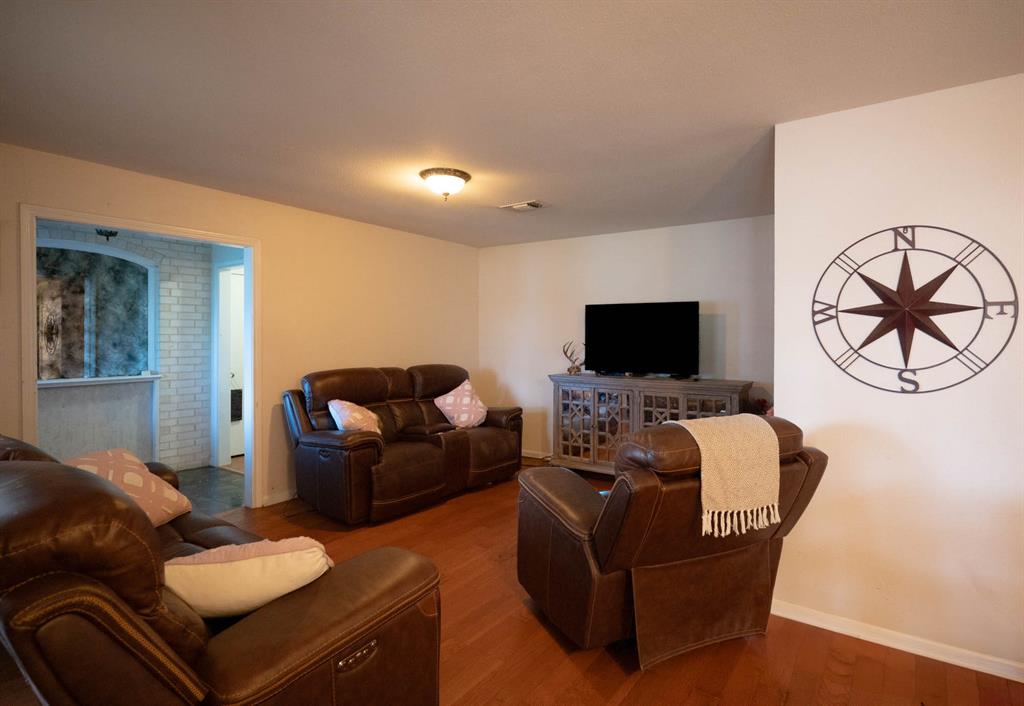 1856 Acacia Circle
