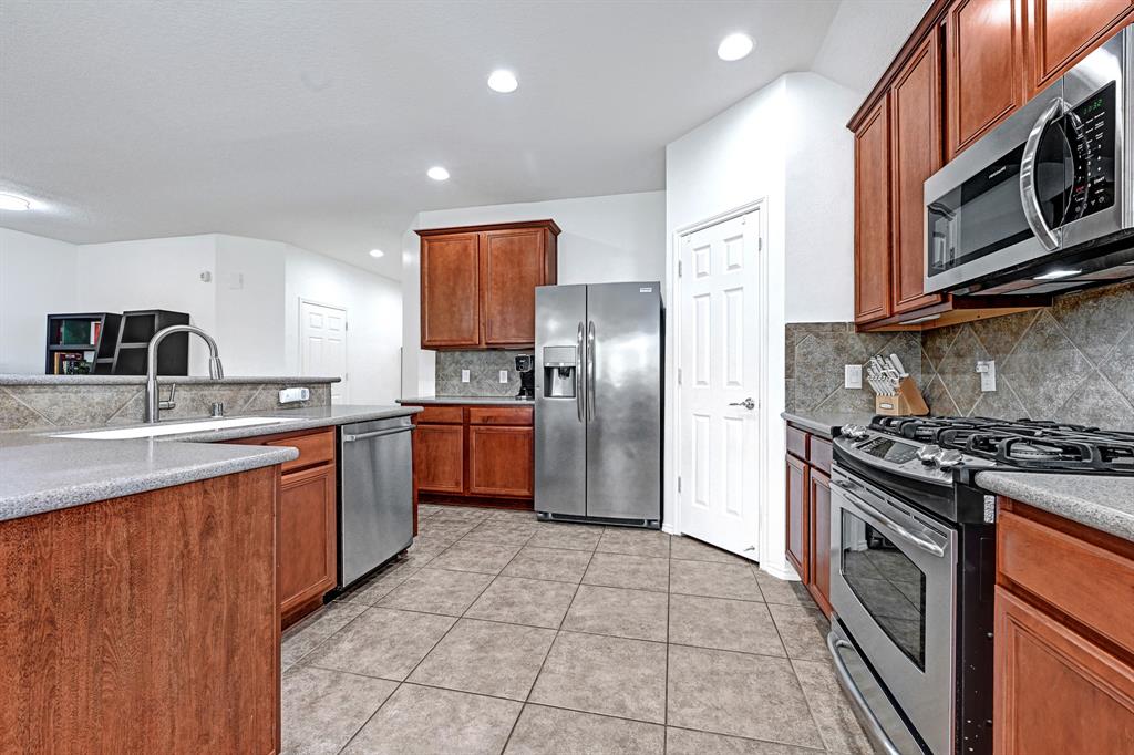 3531 Bakerswood Drive, Spring, Texas image 3