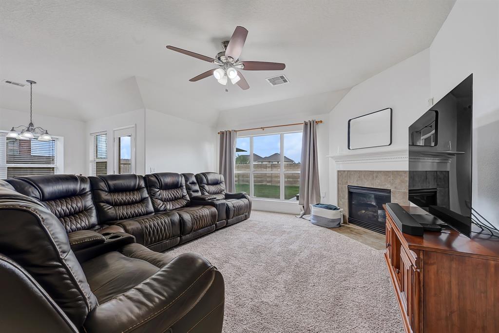 3531 Bakerswood Drive, Spring, Texas image 8