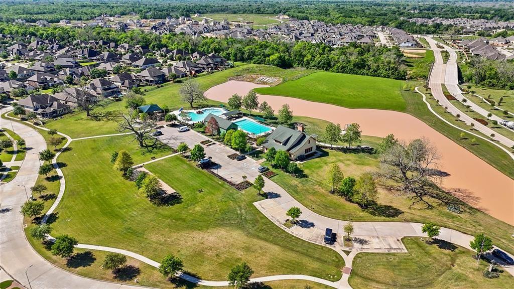 4535 Heather Crossing Rd Rd, Fulshear, Texas image 19