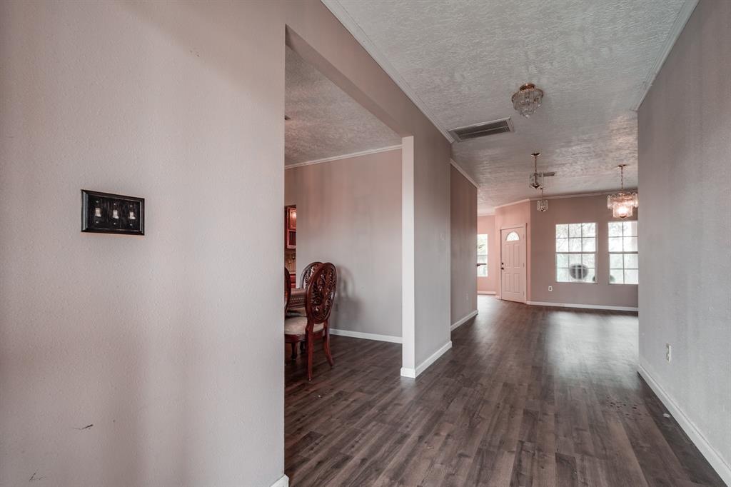 5318 N Redell Road, Baytown, Texas image 3