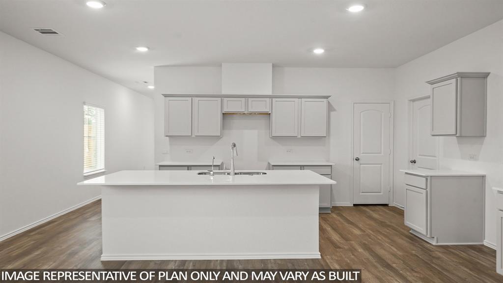 522 Belle Springs Lane, Conroe, Texas image 4