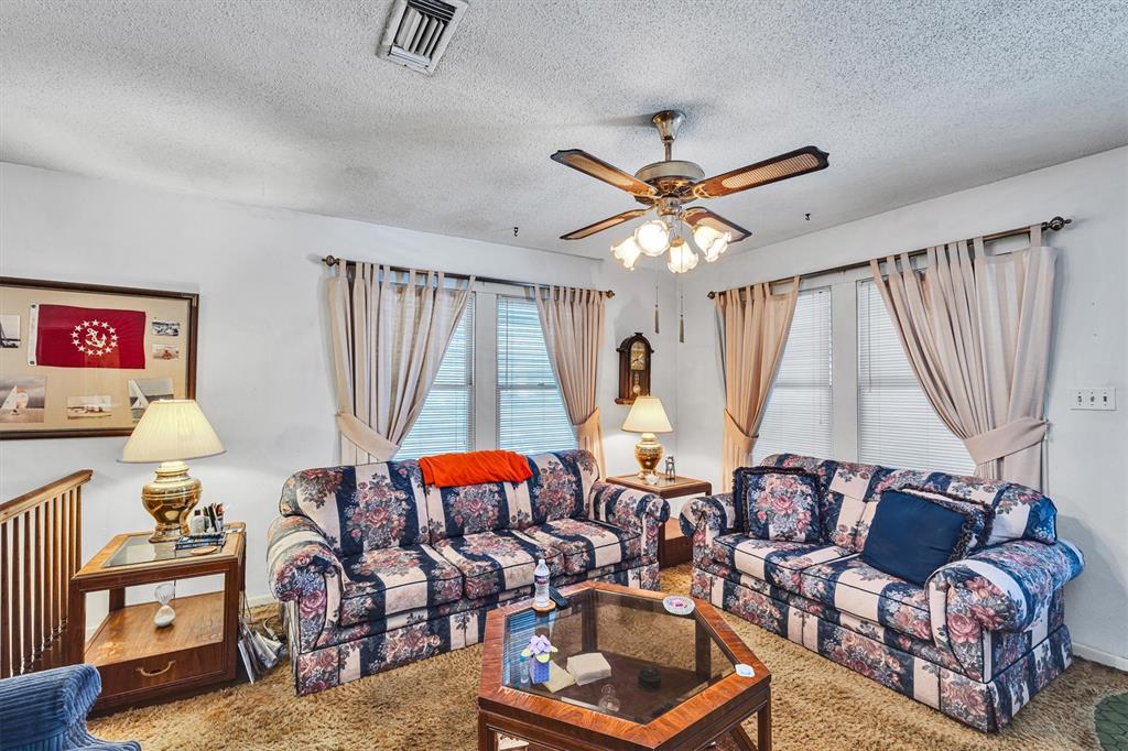 4329 Avenue S 1/2 Avenue, Galveston, Texas image 4