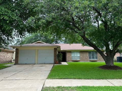 Single Family Residence in Houston TX 859 Seacliff Drive.jpg