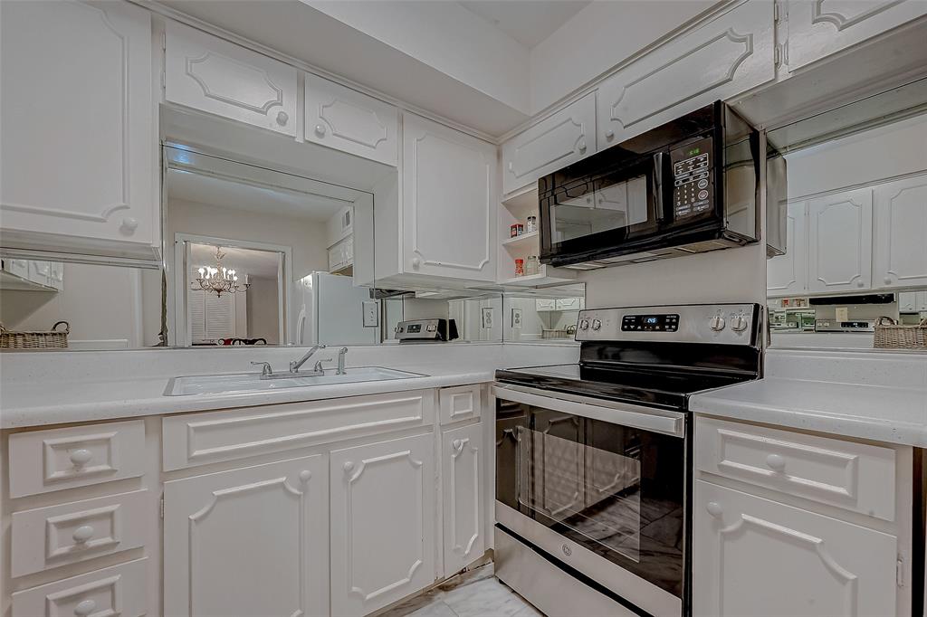 Houston, Texas 77056, United States, 1 Bedroom Bedrooms, ,1 BathroomBathrooms,Residential,Active,20800