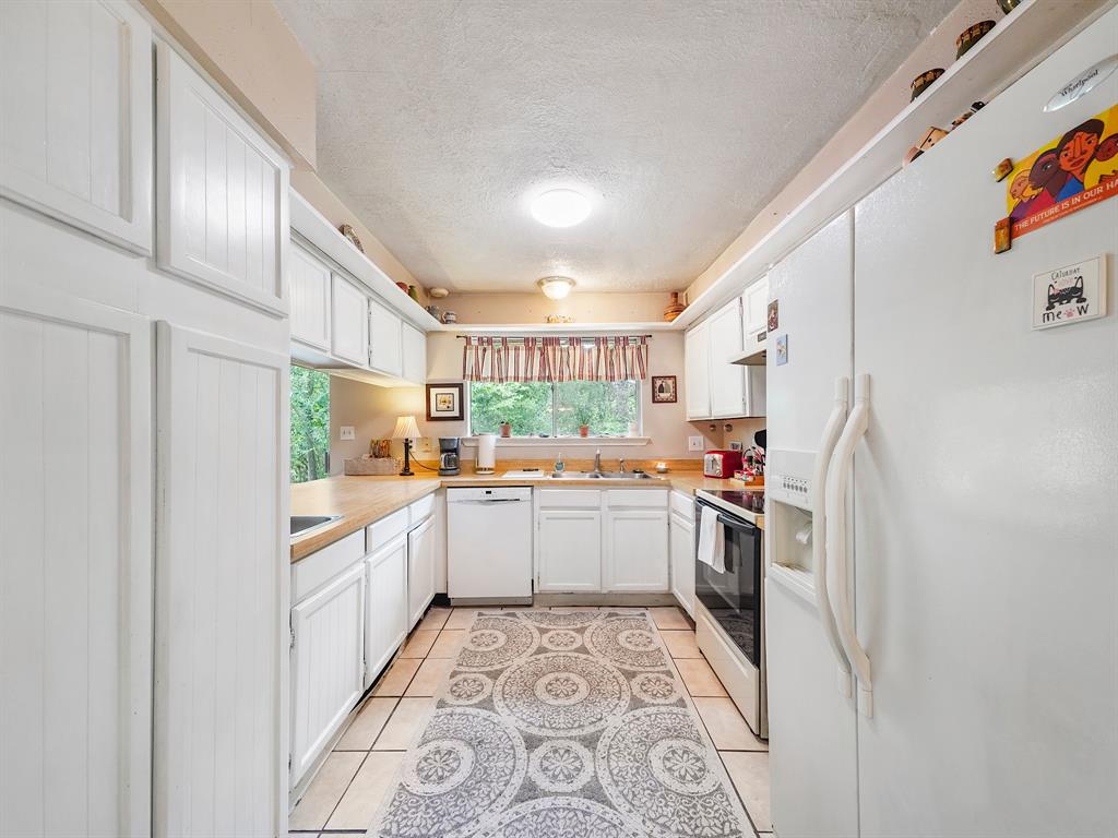 2017 Royal Oak Place, The Woodlands, Texas image 8