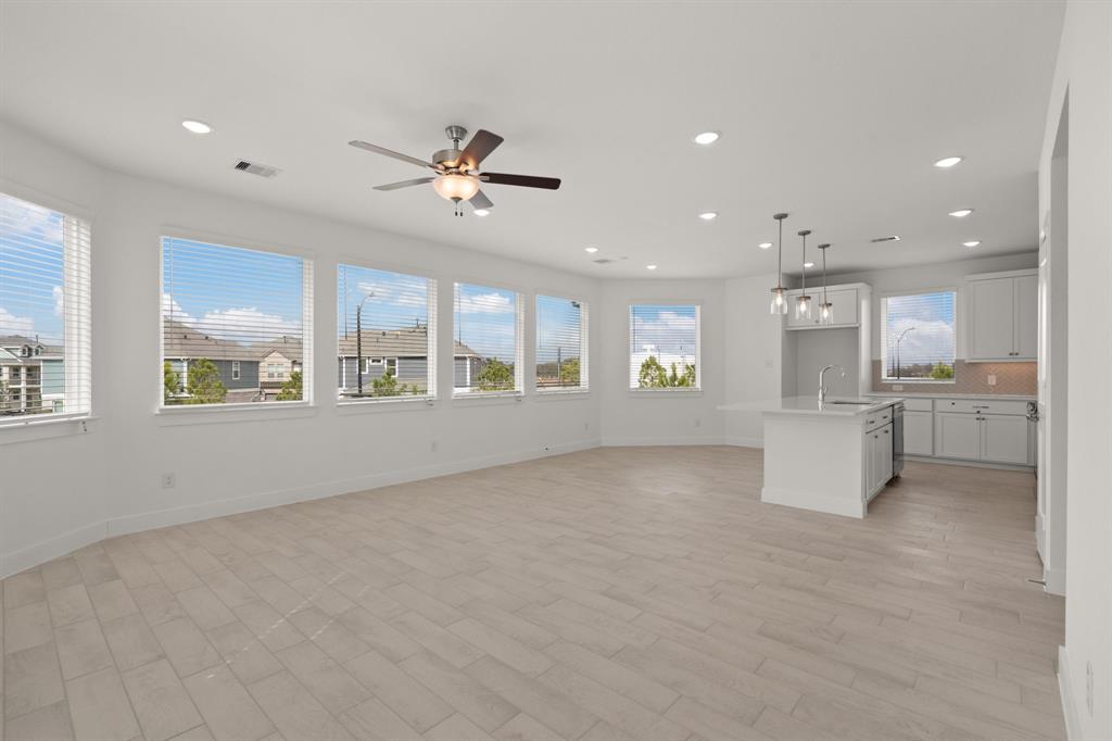 7646 Meadow Mouse Lane, Katy, Texas image 7