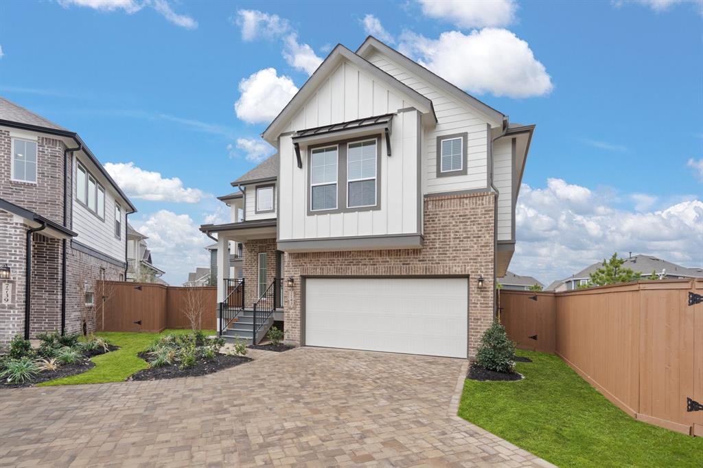 7646 Meadow Mouse Lane, Katy, Texas image 2