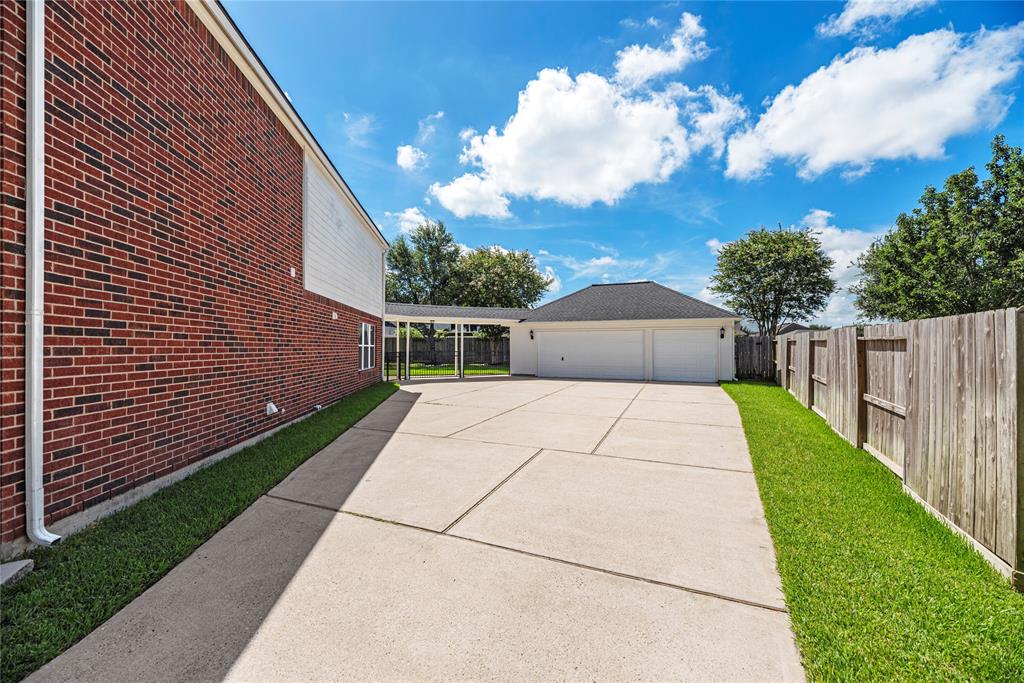 4446 Desert Cliff Court
