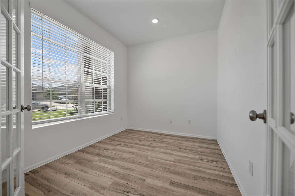 21427 Waldenburg Place, Tomball, Texas image 6