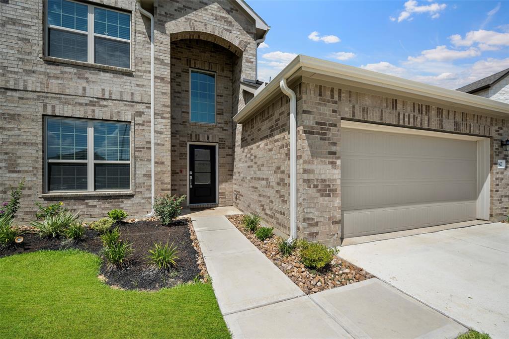 21427 Waldenburg Place, Tomball, Texas image 2