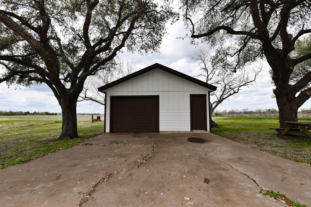 4779 Mixville Road, Sealy, Texas image 46