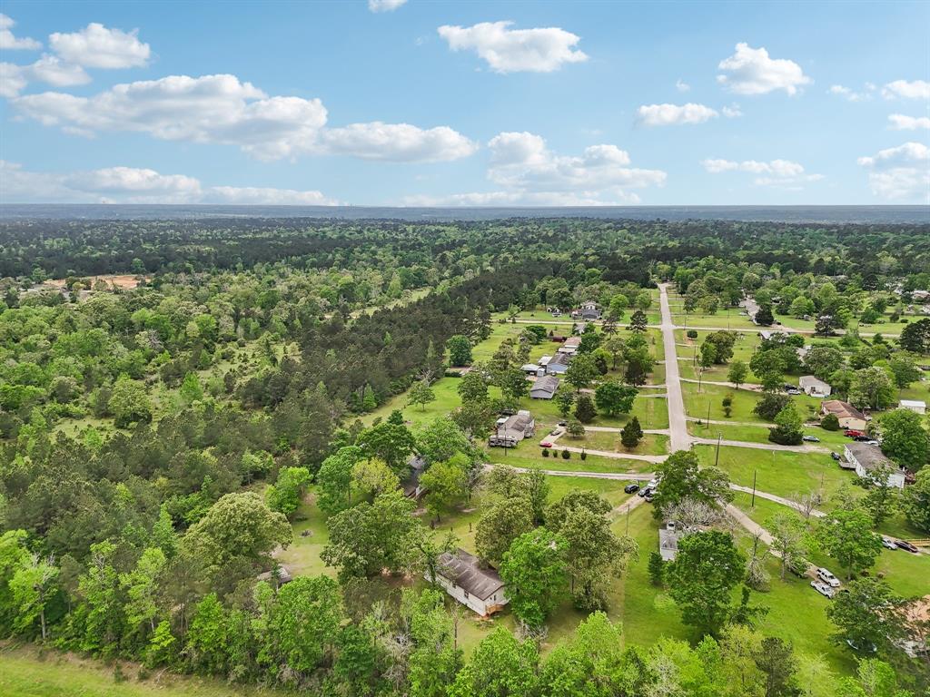 11754 E Old Oak Trail, Willis, Texas image 27