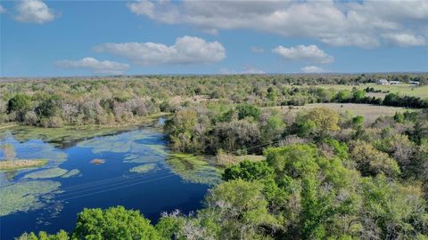 19046 County Road 124 Bedias TX 77831