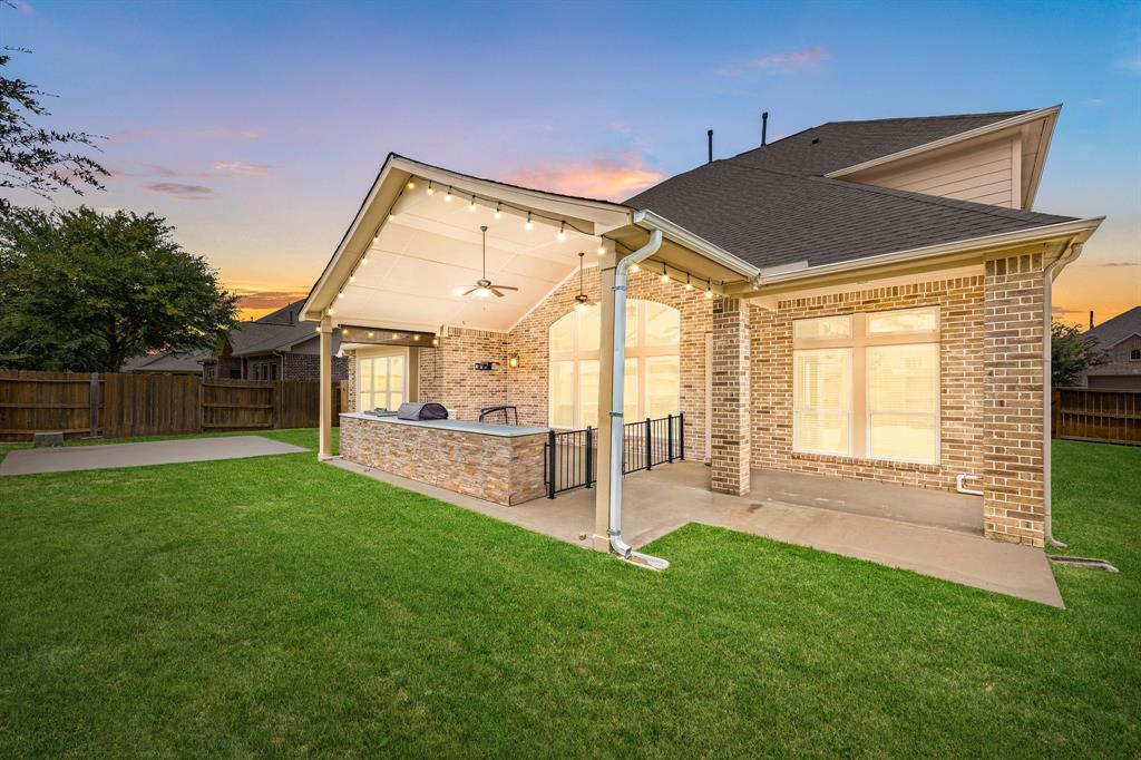 27611 Fleetwood Bend Lane