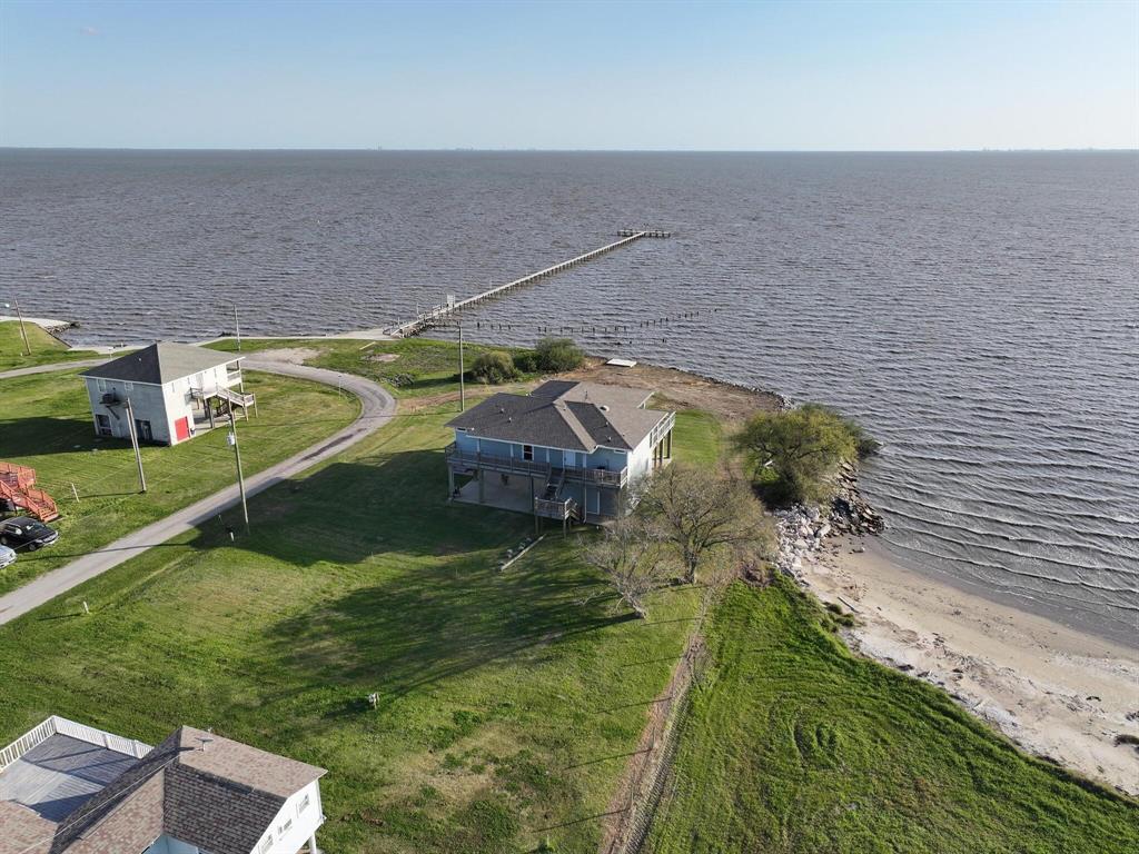 126 Linda Street, Anahuac, Texas image 4