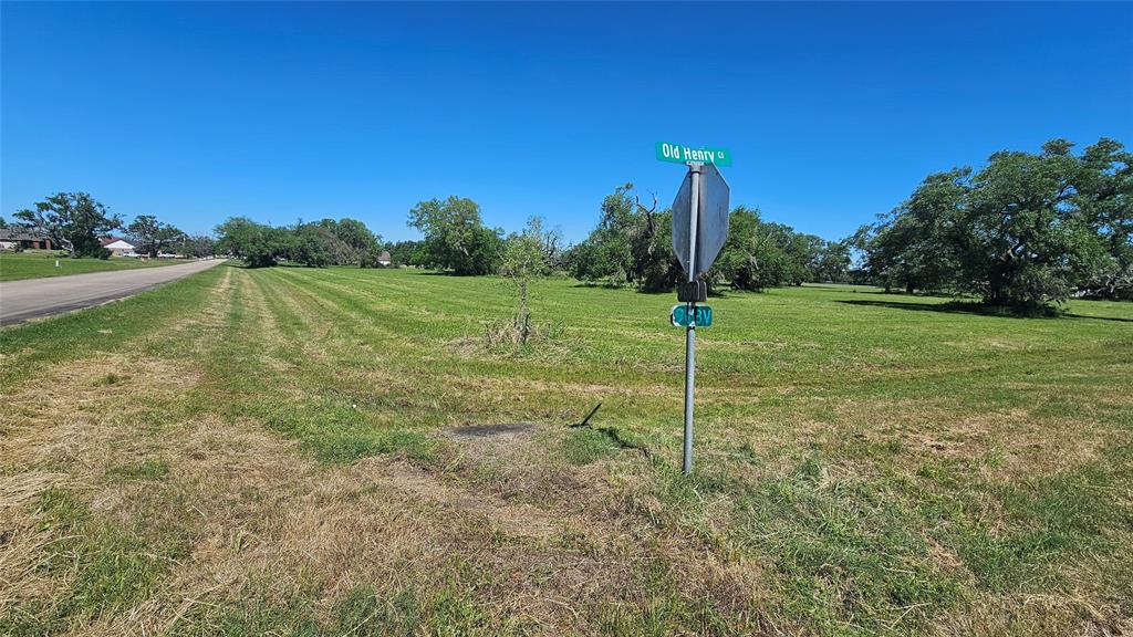 1601 Old Henry Court, Angleton, Texas image 9