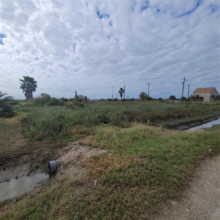 1287 N Monkhouse Drive, Port Bolivar, Texas image 4