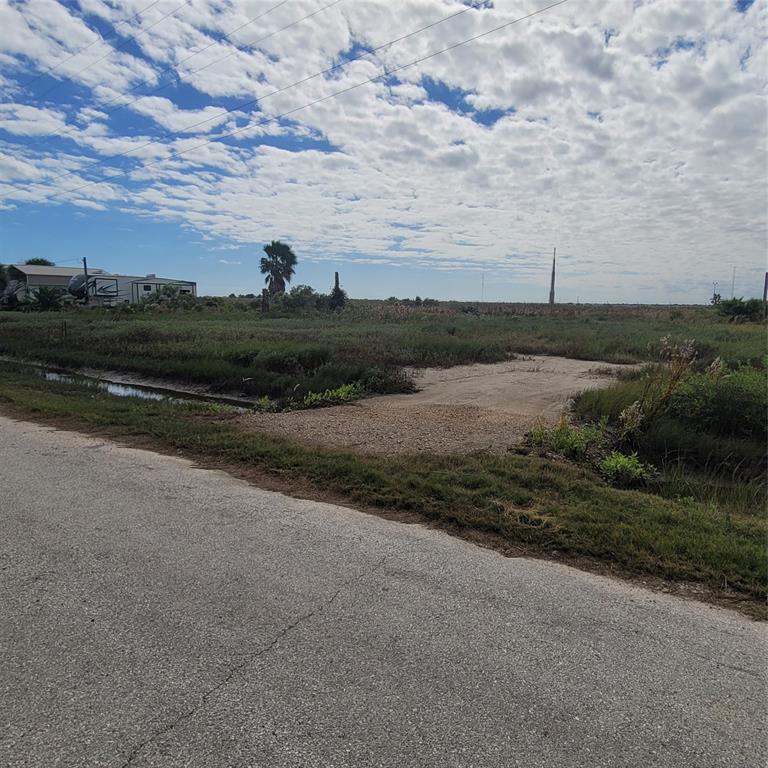 1287 N Monkhouse Drive, Port Bolivar, Texas image 13
