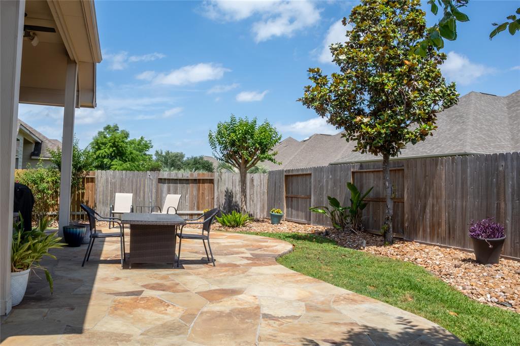 2807 Spencer Court, Pearland, Texas image 30