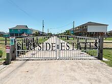 930 Surfside Drive, Crystal Beach, Texas image 1